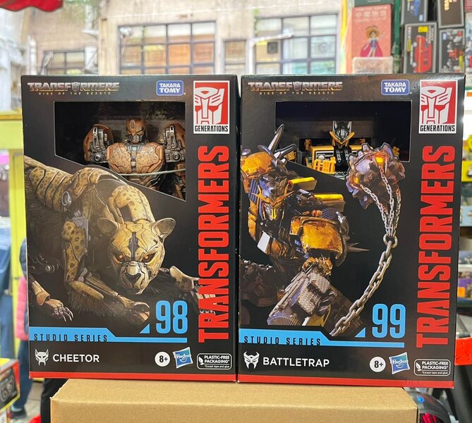  In Package Image Of Transformers Rise Of The Beasts 98 Cheetor 99 Battletrap  (3 of 6)